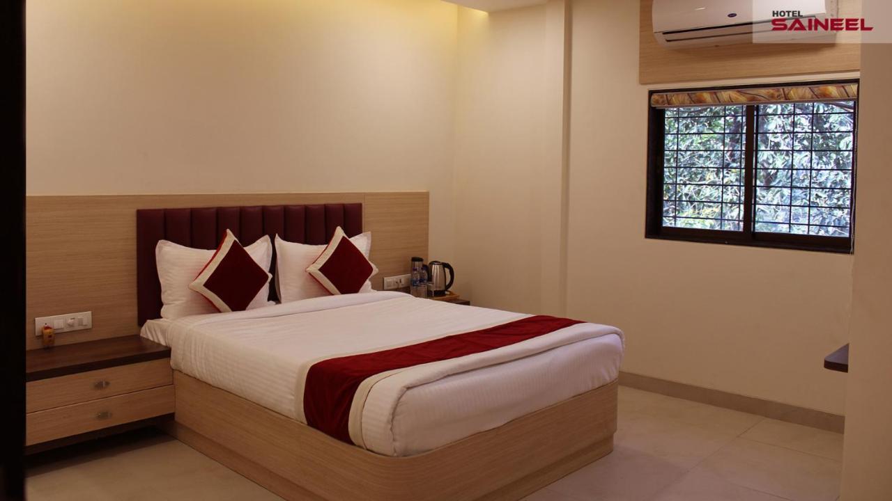 Hotel Saineel Мумбай Екстериор снимка