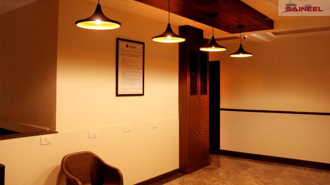 Hotel Saineel Мумбай Екстериор снимка